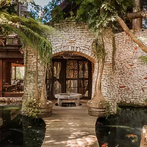 Wonderland Boutique & Guest house