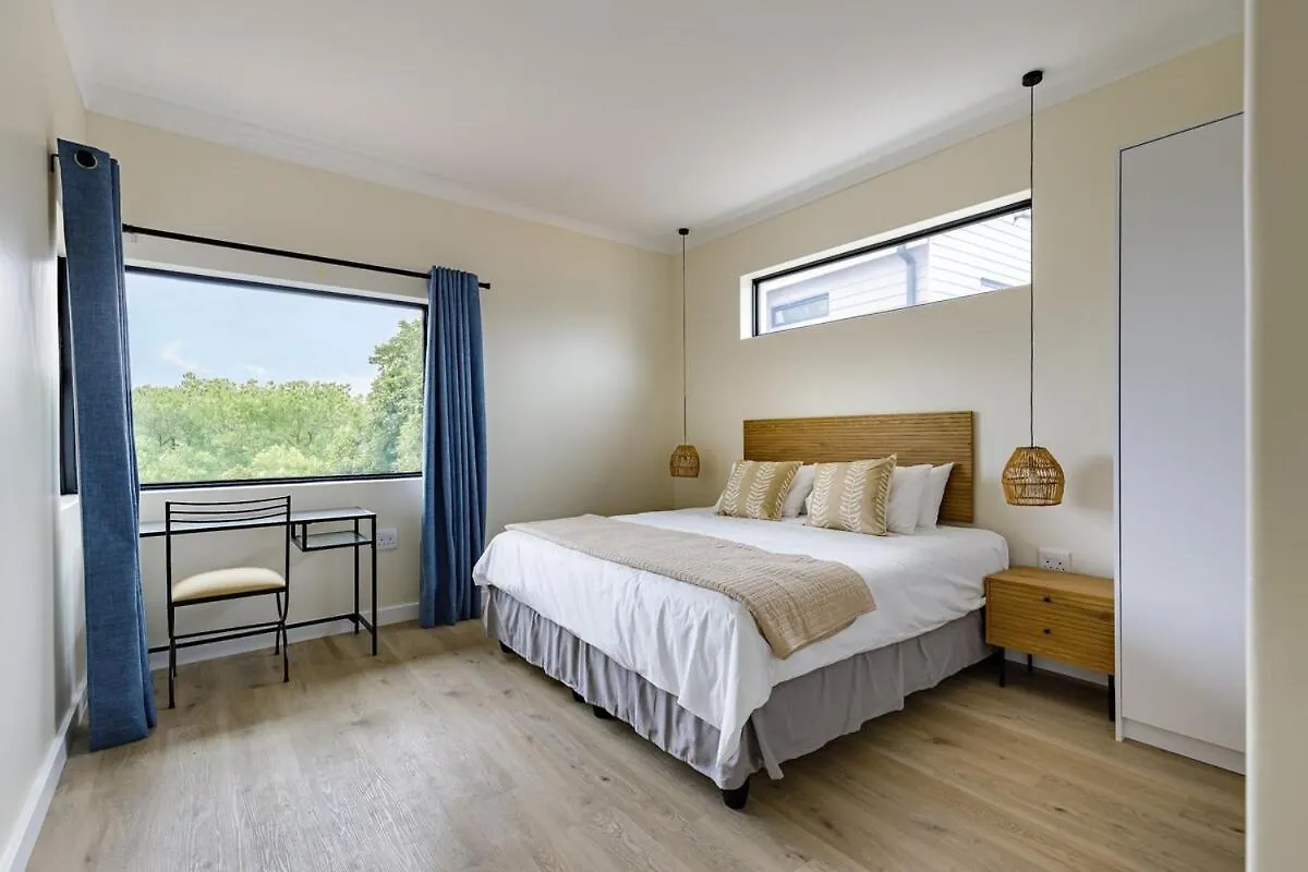 Beachfront 3 Bed With Bbq Area, Wi-Fi And Parking Hout Bay Apartment